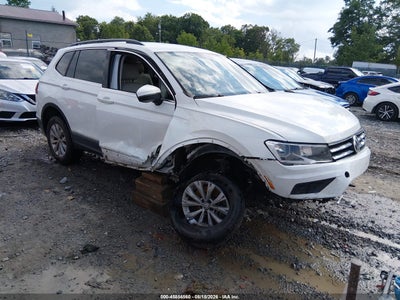 3VV3B7AX7JM****** · 2018 VOLKSWAGEN TIGUAN 2.0T SE/2.0T SEL