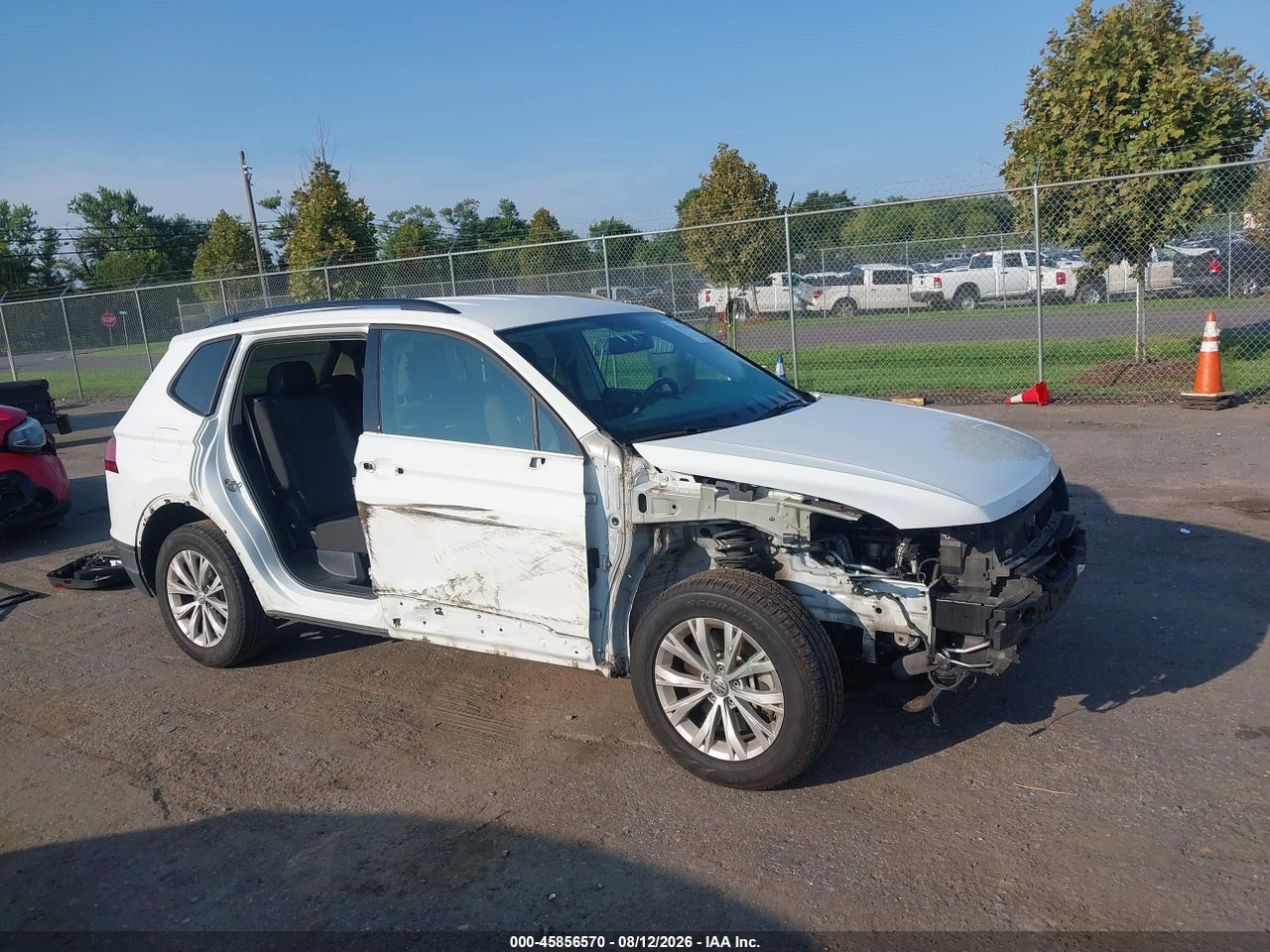 3VV1B7AX8KM****** · 2019 VOLKSWAGEN TIGUAN 2.0T S