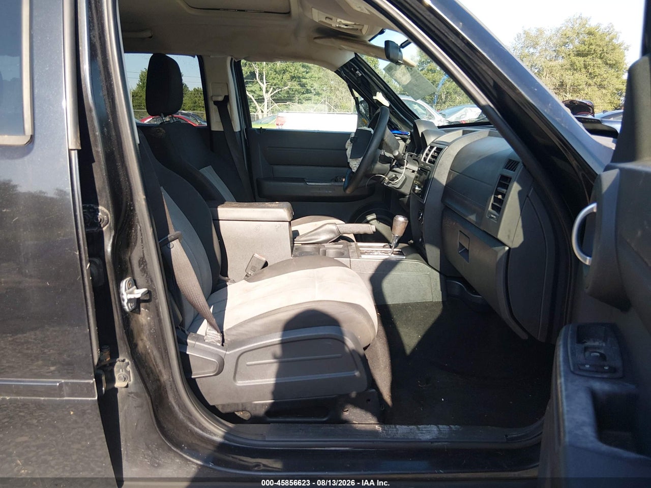 2008 DODGE NITRO SXT · 5/11