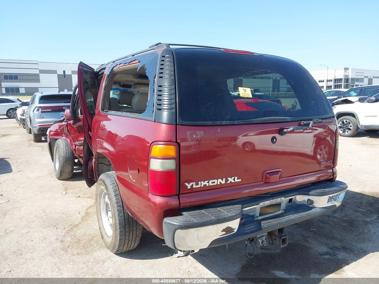 2002 GMC YUKON XL 1500 SLT · 3/10