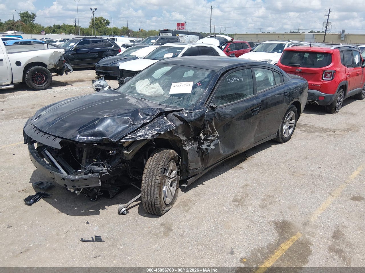 2023 DODGE CHARGER SXT · 2/10