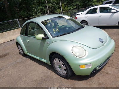 2001 VOLKSWAGEN NEW BEETLE GLS