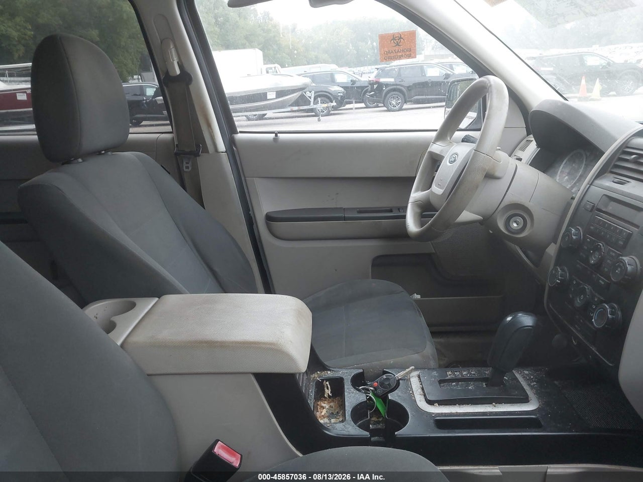 2010 FORD ESCAPE XLS · 5/10