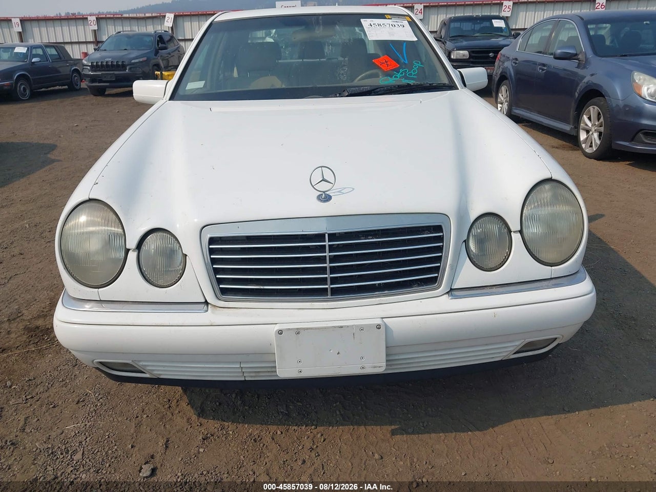 WDBJF65F8WA****** · 1998 MERCEDES-BENZ E 320 · 10/11