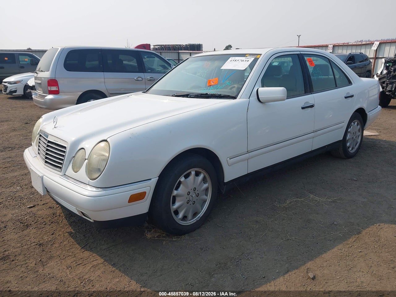WDBJF65F8WA****** · 1998 MERCEDES-BENZ E 320 · 2/11