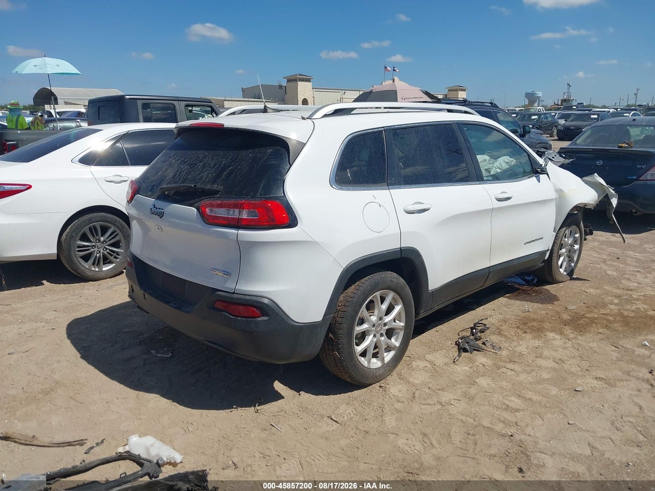 2016 JEEP CHEROKEE LATITUDE · 4/11
