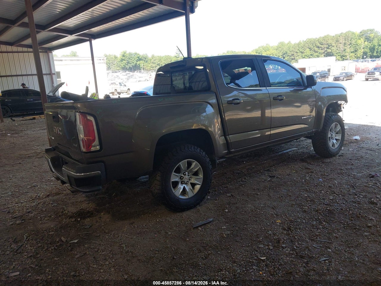 2016 GMC CANYON 2WD SLE · 4/11