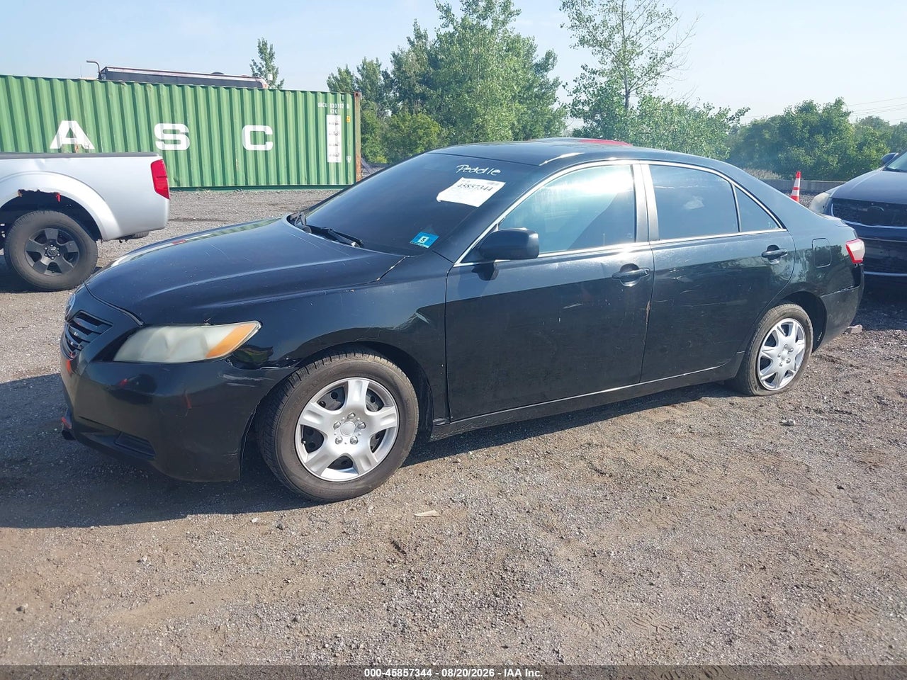 2009 TOYOTA CAMRY LE · 2/11