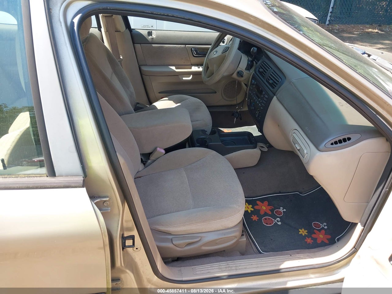 1FAFP53U7YA****** · 2000 FORD TAURUS SE · 5/11
