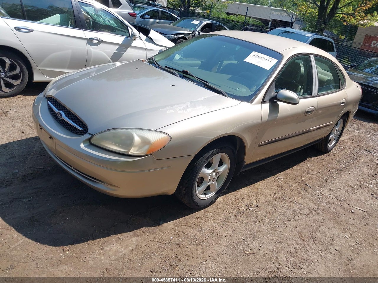 1FAFP53U7YA****** · 2000 FORD TAURUS SE · 2/11