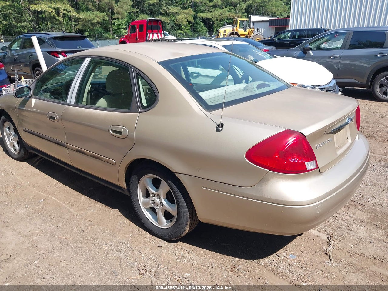 1FAFP53U7YA****** · 2000 FORD TAURUS SE · 3/11