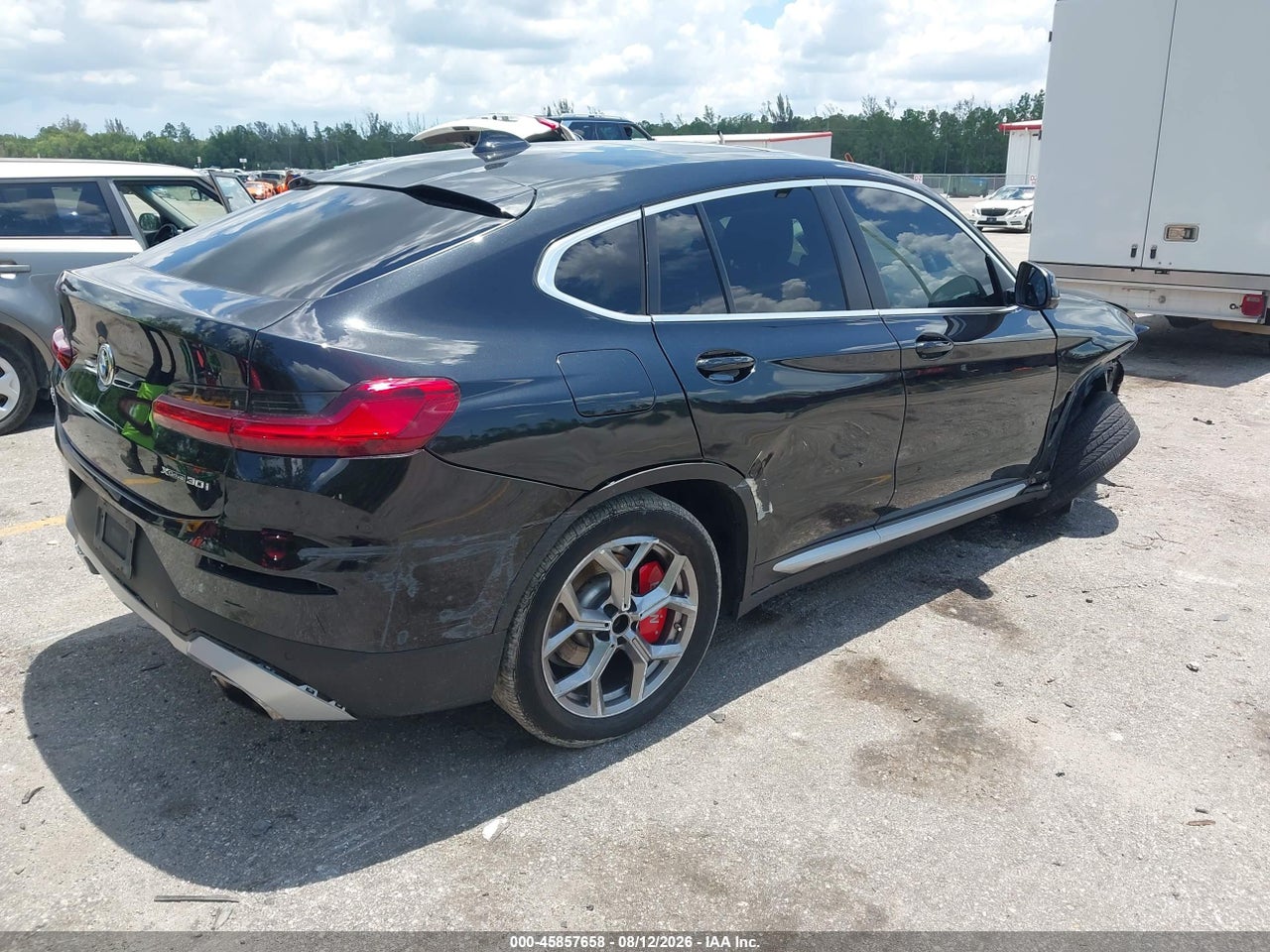 2024 BMW X4 XDRIVE30I · 4/11