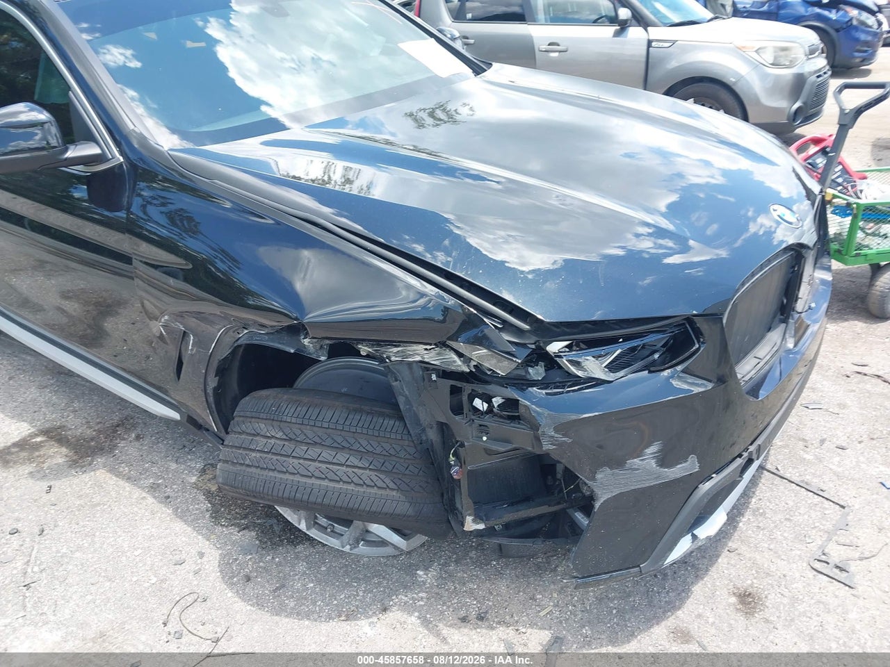 2024 BMW X4 XDRIVE30I · 6/11