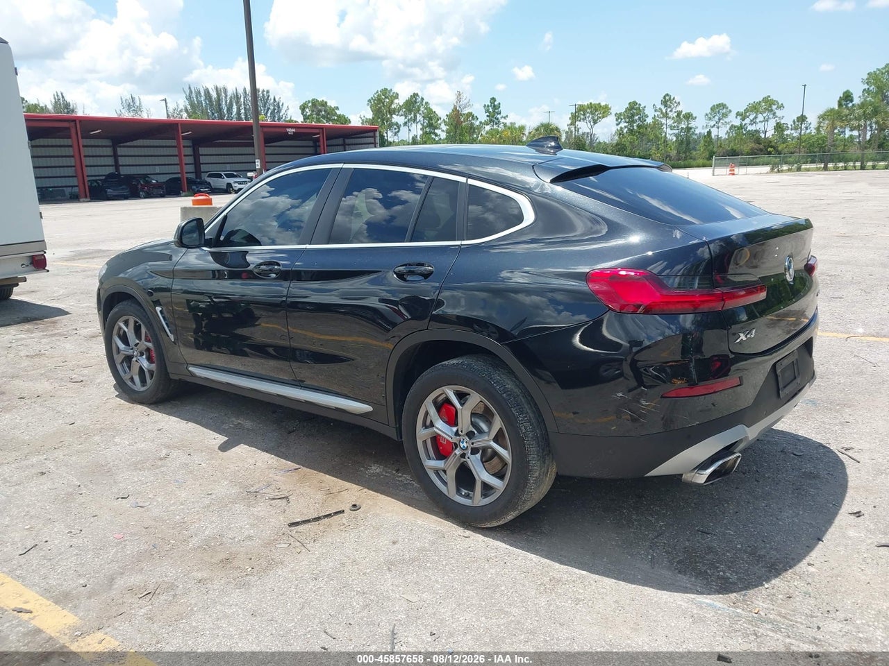 2024 BMW X4 XDRIVE30I · 3/11