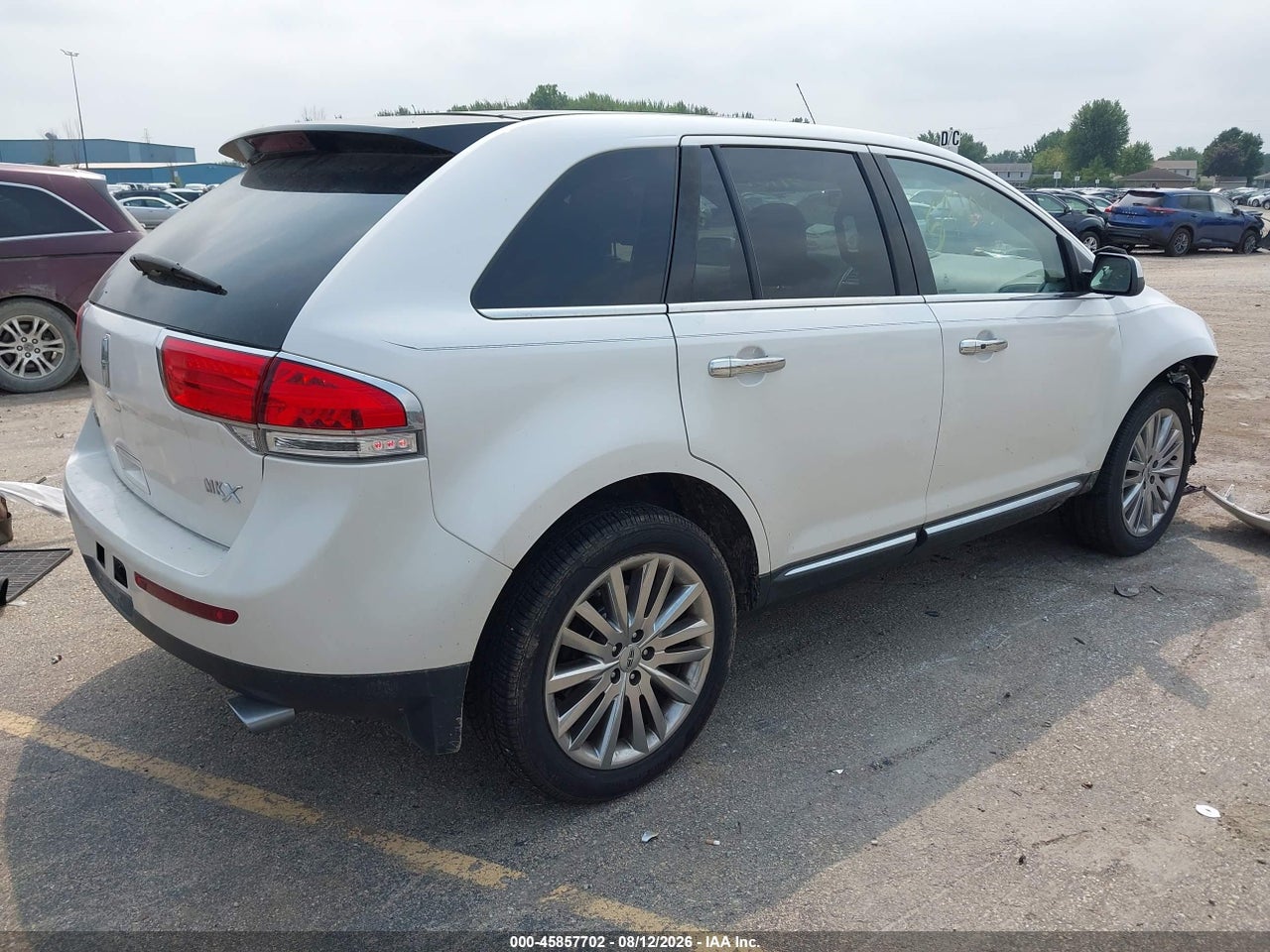 2011 LINCOLN MKX · 4/11