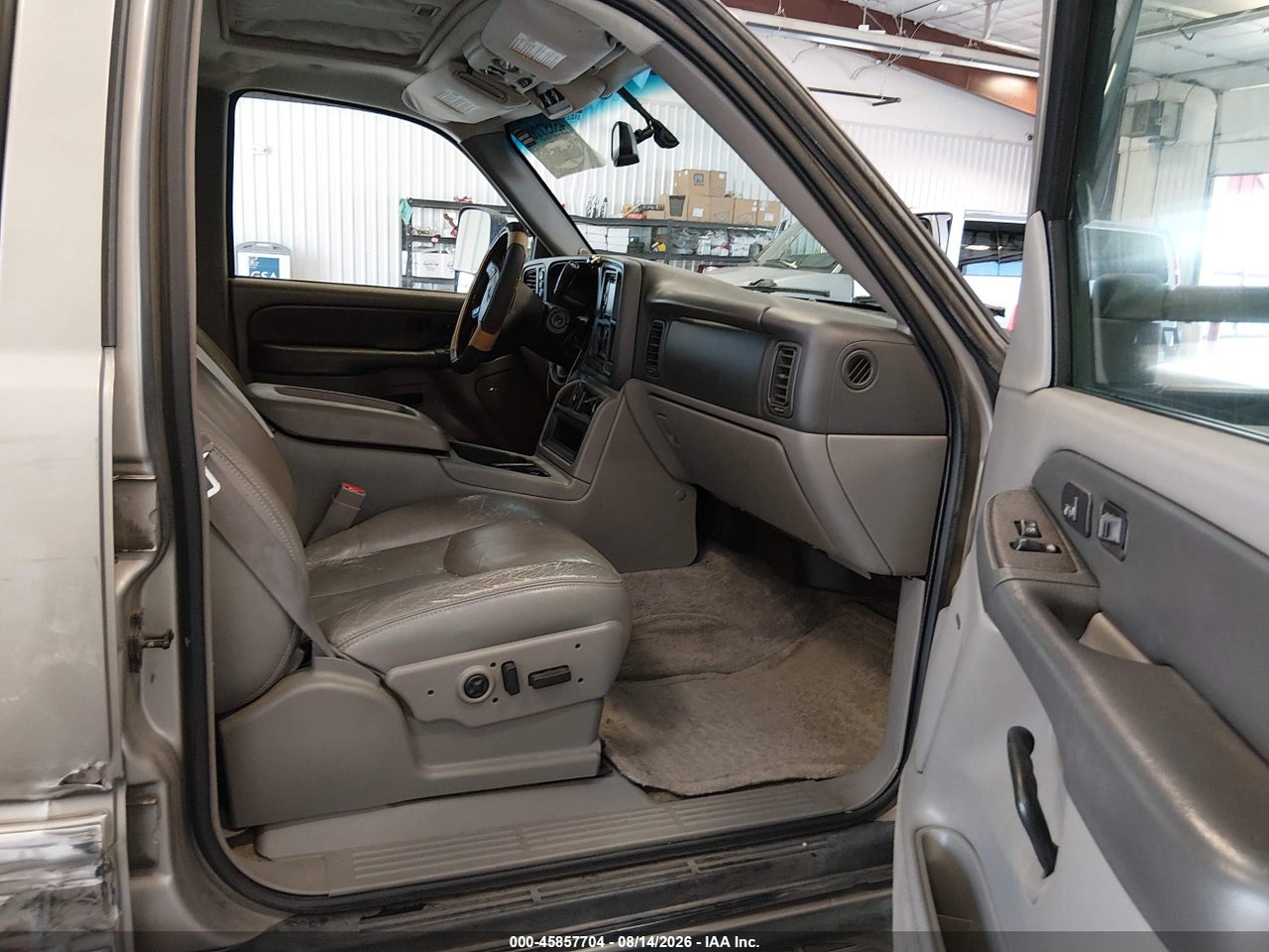 2003 GMC YUKON SLT · 5/11