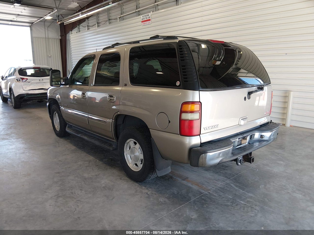 2003 GMC YUKON SLT · 3/11
