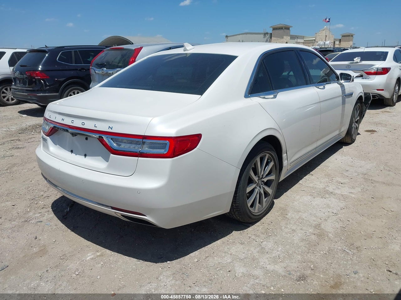 2018 LINCOLN CONTINENTAL PREMIERE · 4/11