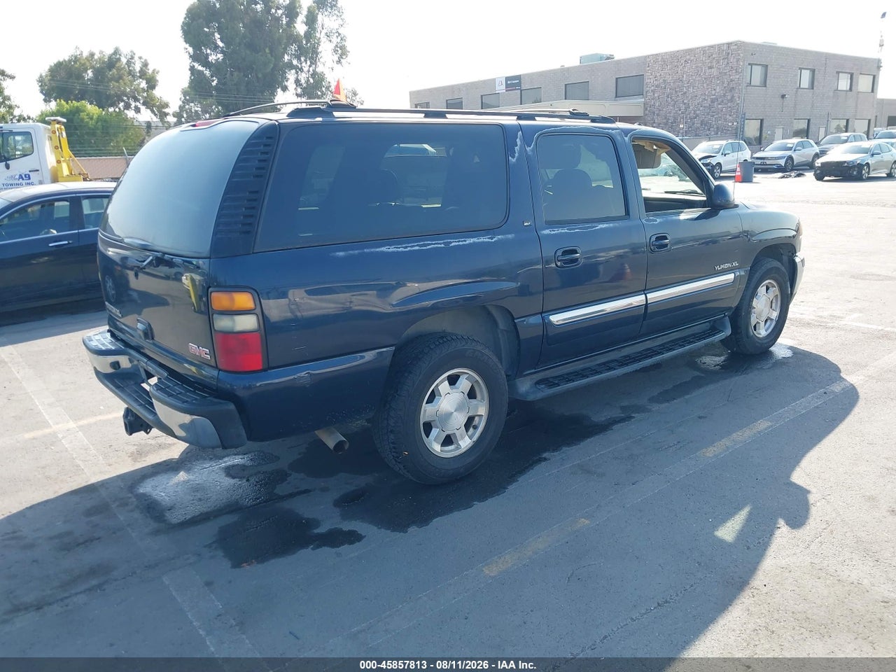 2004 GMC YUKON XL 1500 SLT · 4/11
