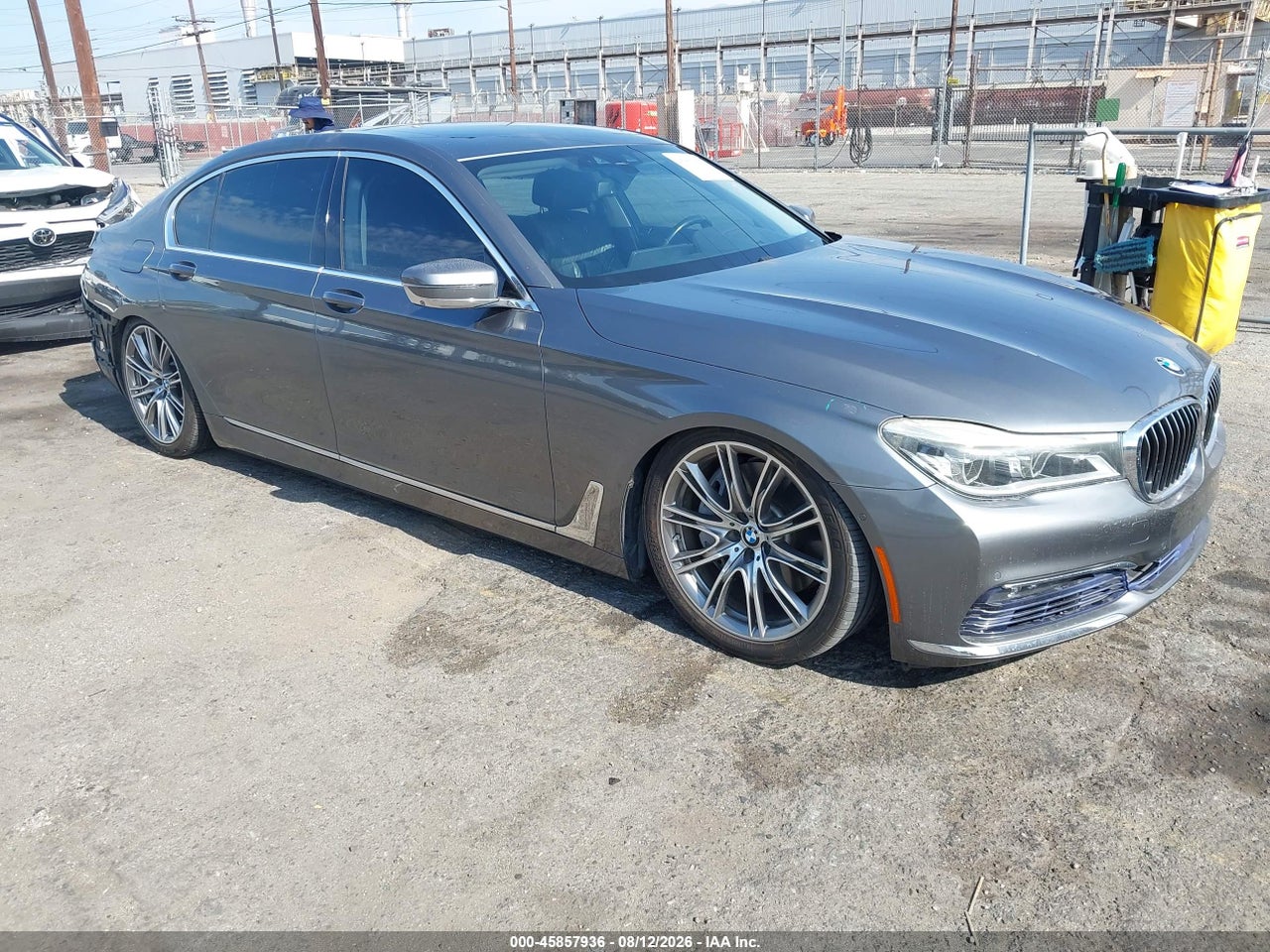 2016 BMW 750I