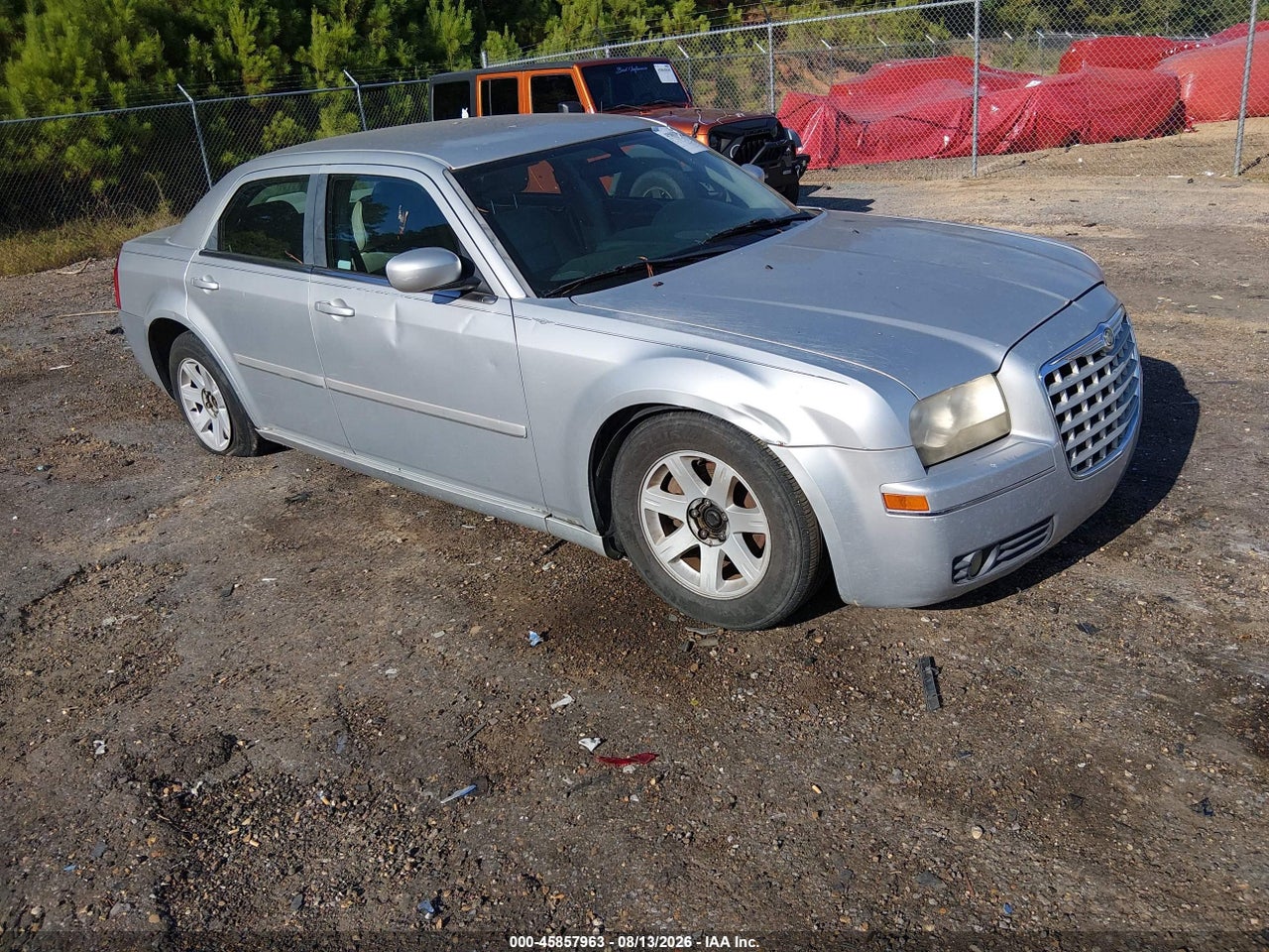 2C3JA53G85H****** · 2005 CHRYSLER 300 TOURING