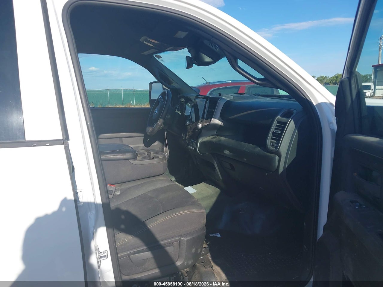 2026 RAM 2500 TRADESMAN  4X4 8' BOX · 5/11