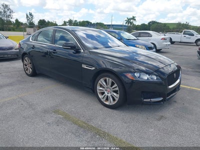 SAJBJ4BVXHC****** · 2017 JAGUAR XF 35T PREMIUM