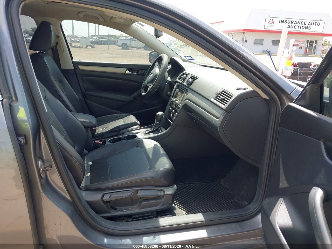 2014 VOLKSWAGEN PASSAT 1.8T SE · 5/11