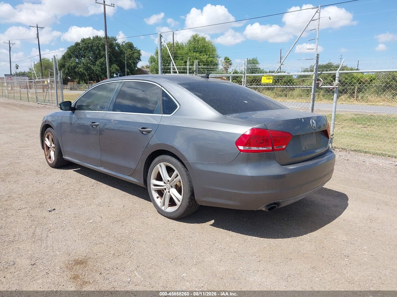 2014 VOLKSWAGEN PASSAT 1.8T SE · 3/11