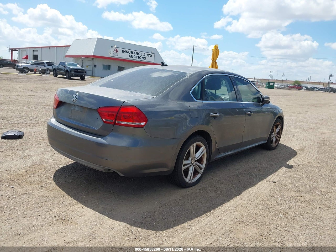 2014 VOLKSWAGEN PASSAT 1.8T SE · 4/11