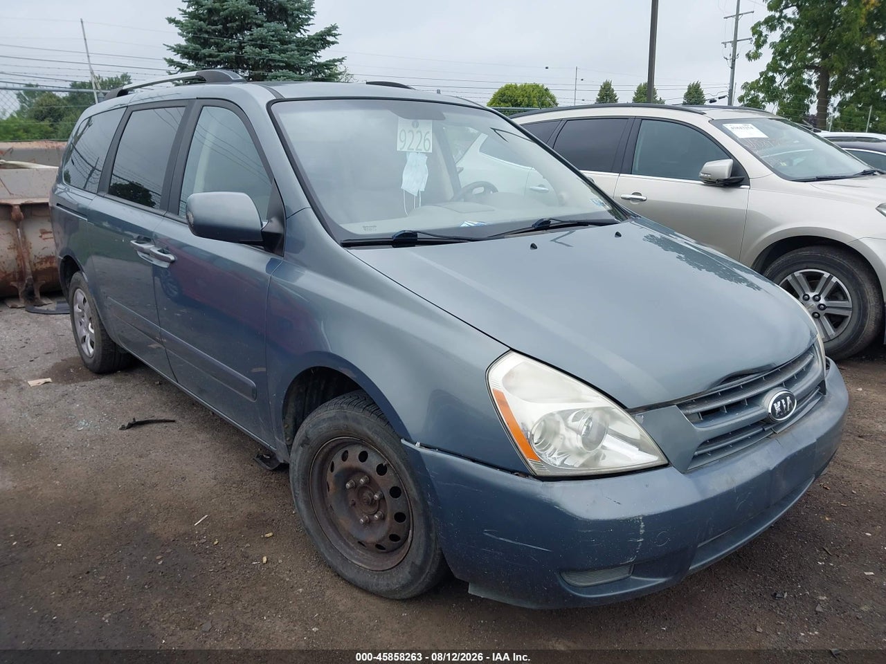 2009 KIA SEDONA LX