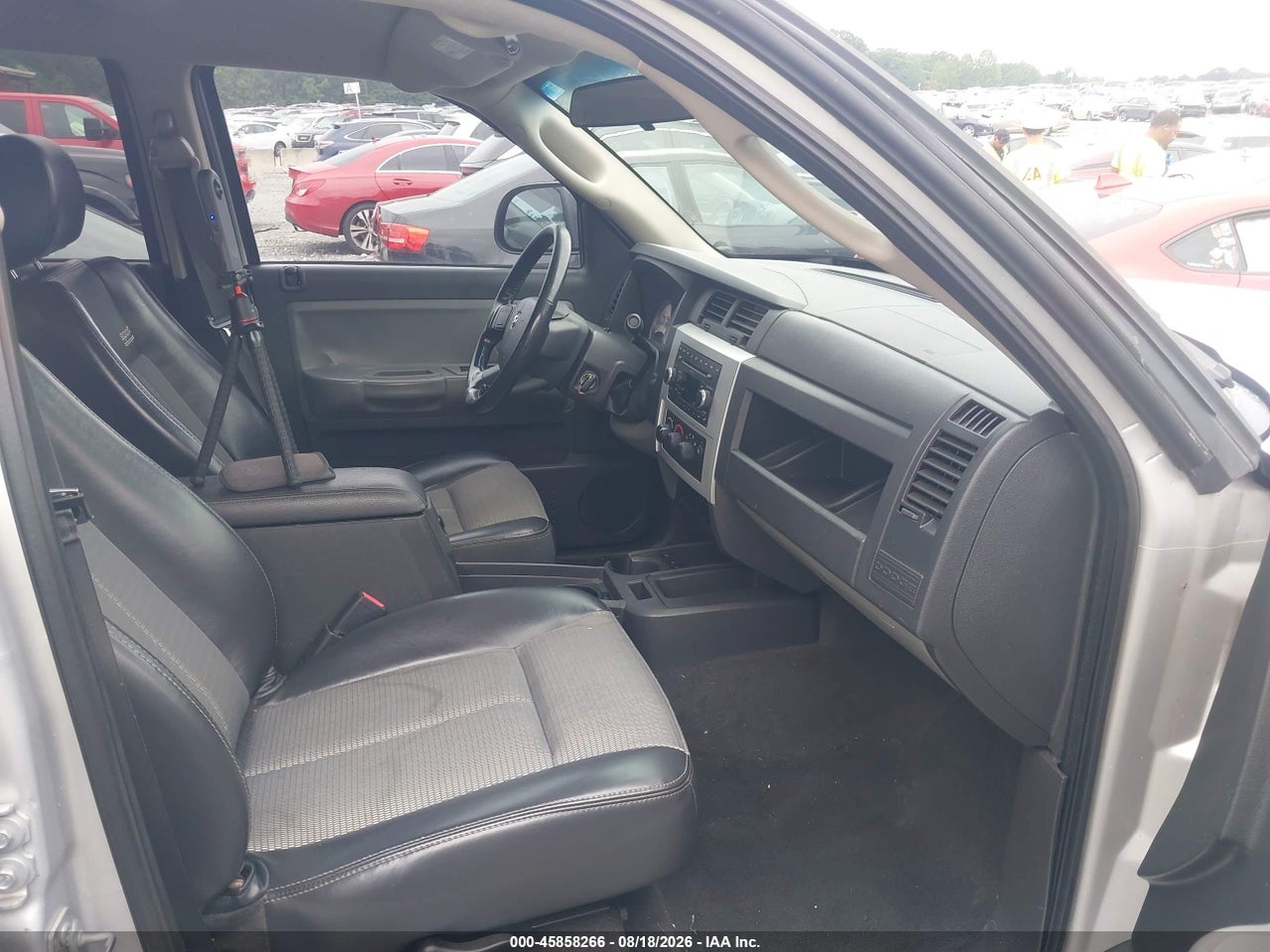 2008 DODGE DAKOTA SPORT · 5/11