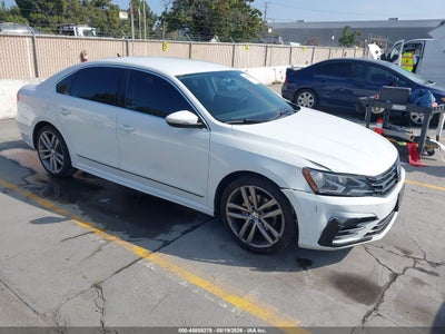 1VWAT7A39GC****** · 2016 VOLKSWAGEN PASSAT 1.8T R-LINE