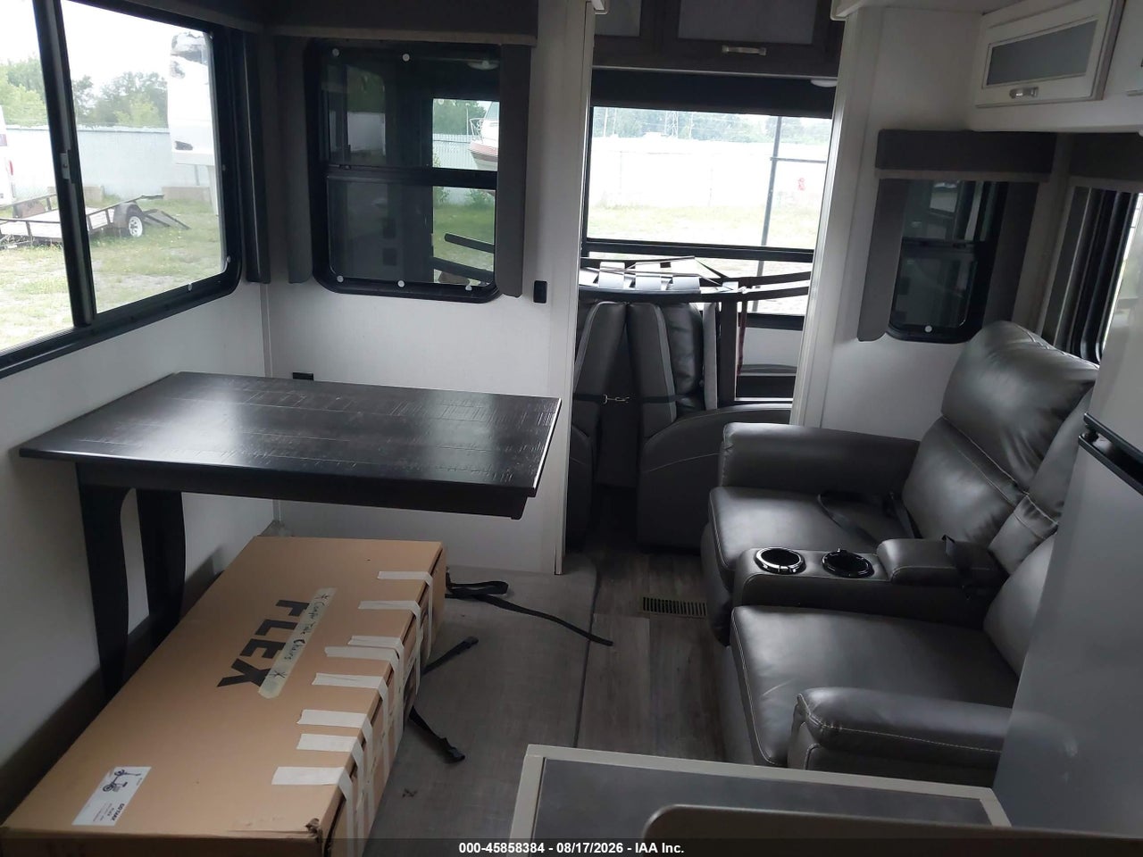 4YDF27S22M2****** · 2021 KEYSTONE OTHER   · 5/11