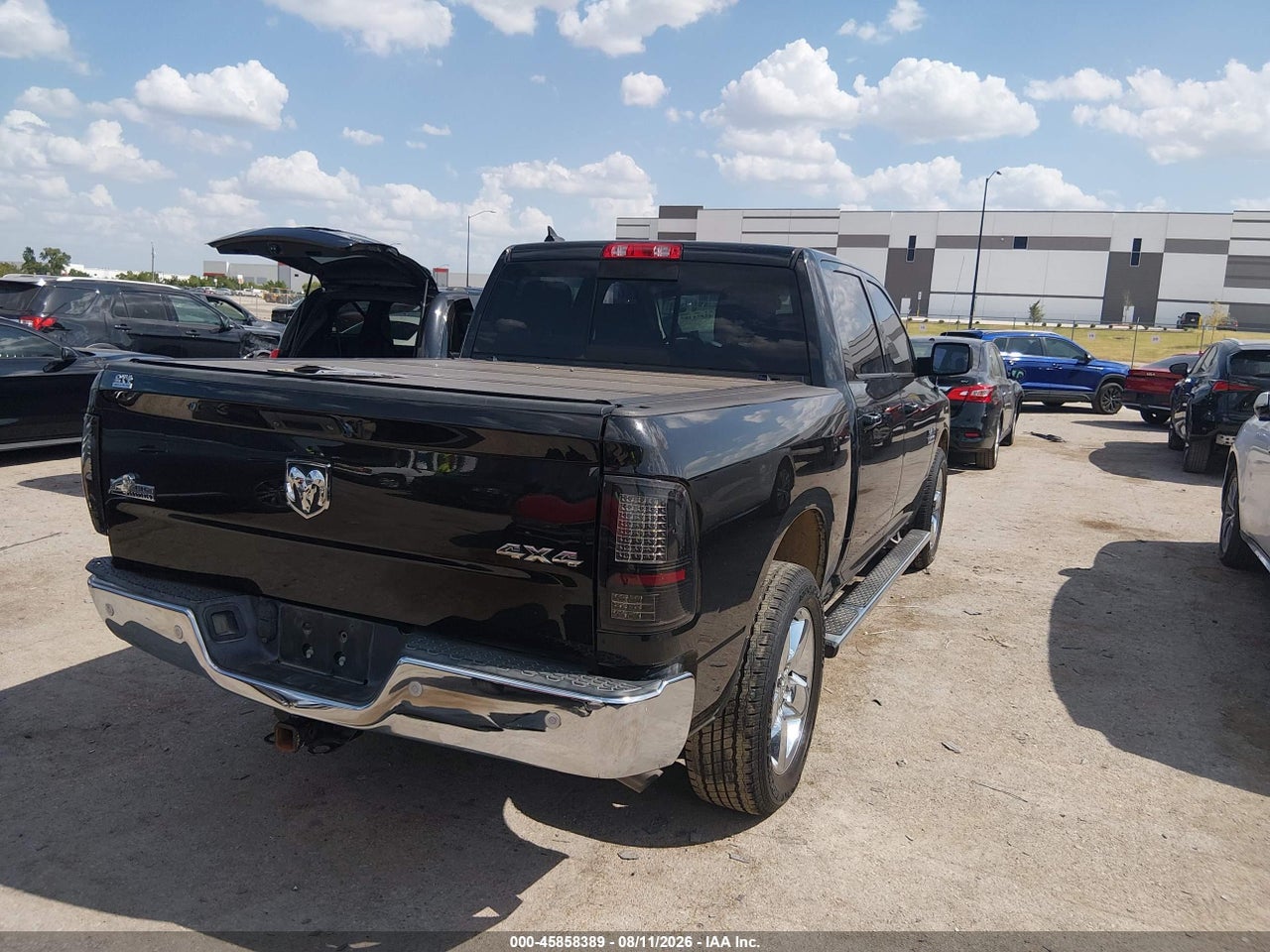 2016 RAM 1500 BIG HORN · 4/10