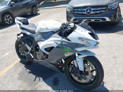 JKBZXJH17MA****** · 2021 KAWASAKI ZX636 K