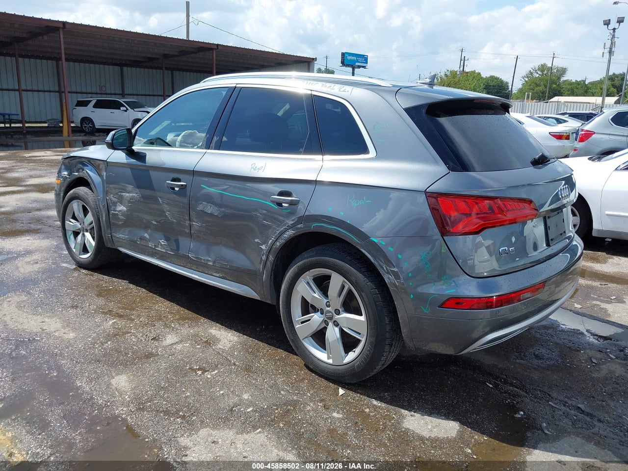 2018 AUDI Q5 2.0T PREMIUM/2.0T TECH PREMIUM · 3/11