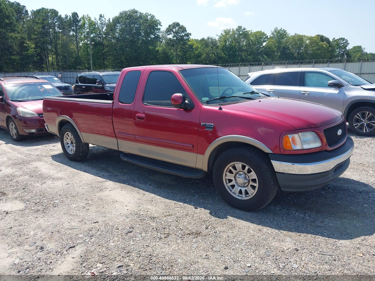 1FTRX17W3YN****** · 2000 FORD F-150 LARIAT/WORK SERIES/XL/XLT