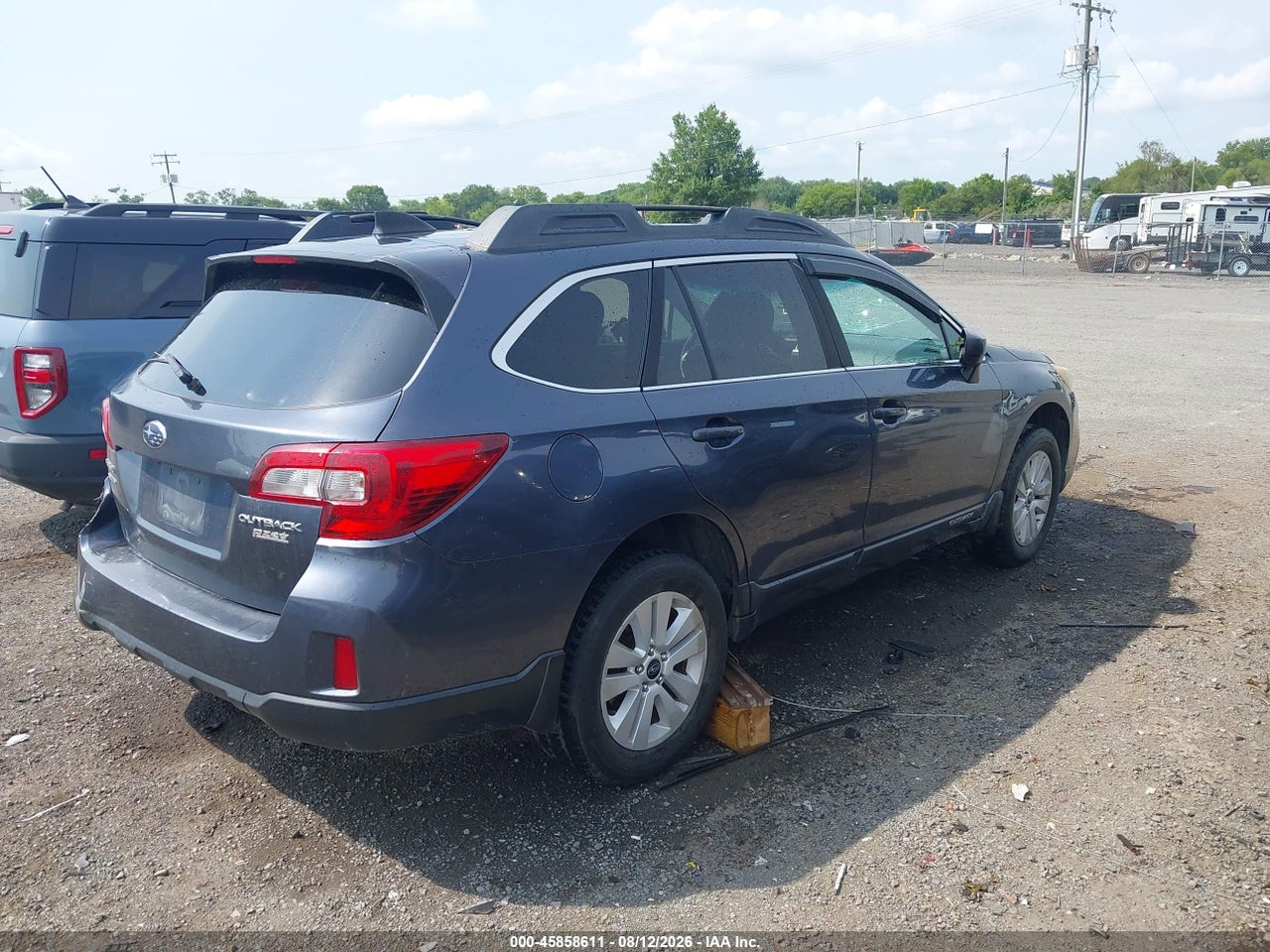 2017 SUBARU OUTBACK 2.5I PREMIUM · 4/11