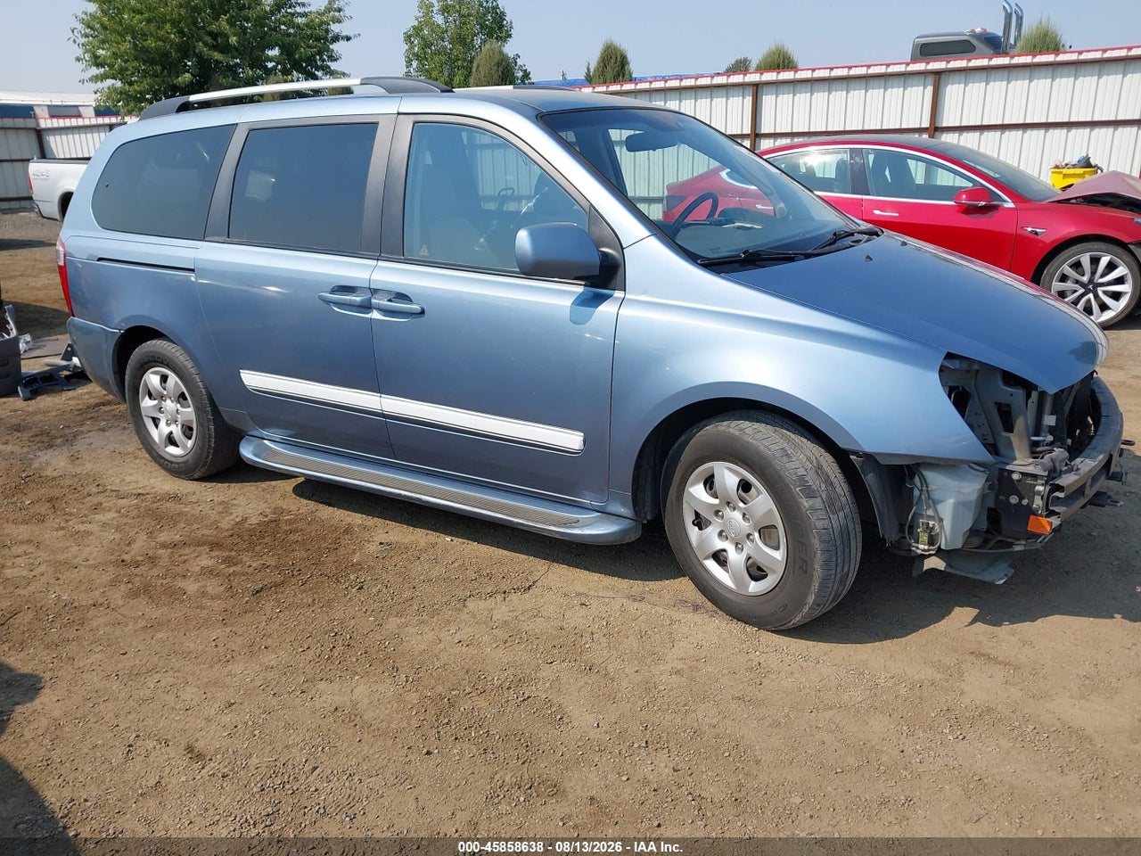 2010 KIA SEDONA LX