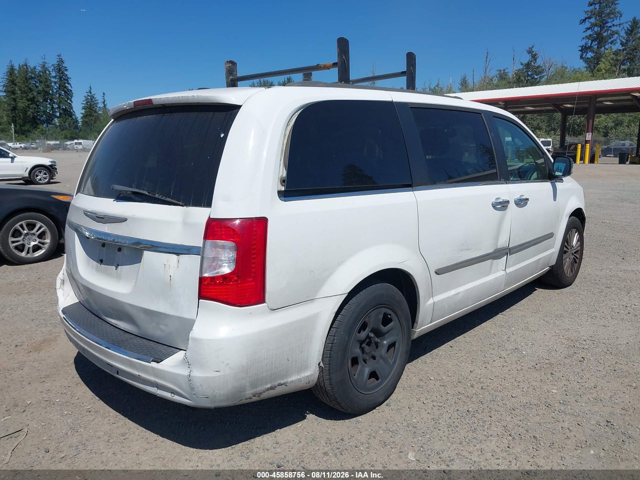 2013 CHRYSLER TOWN &amp; COUNTRY TOURING-L · 4/11
