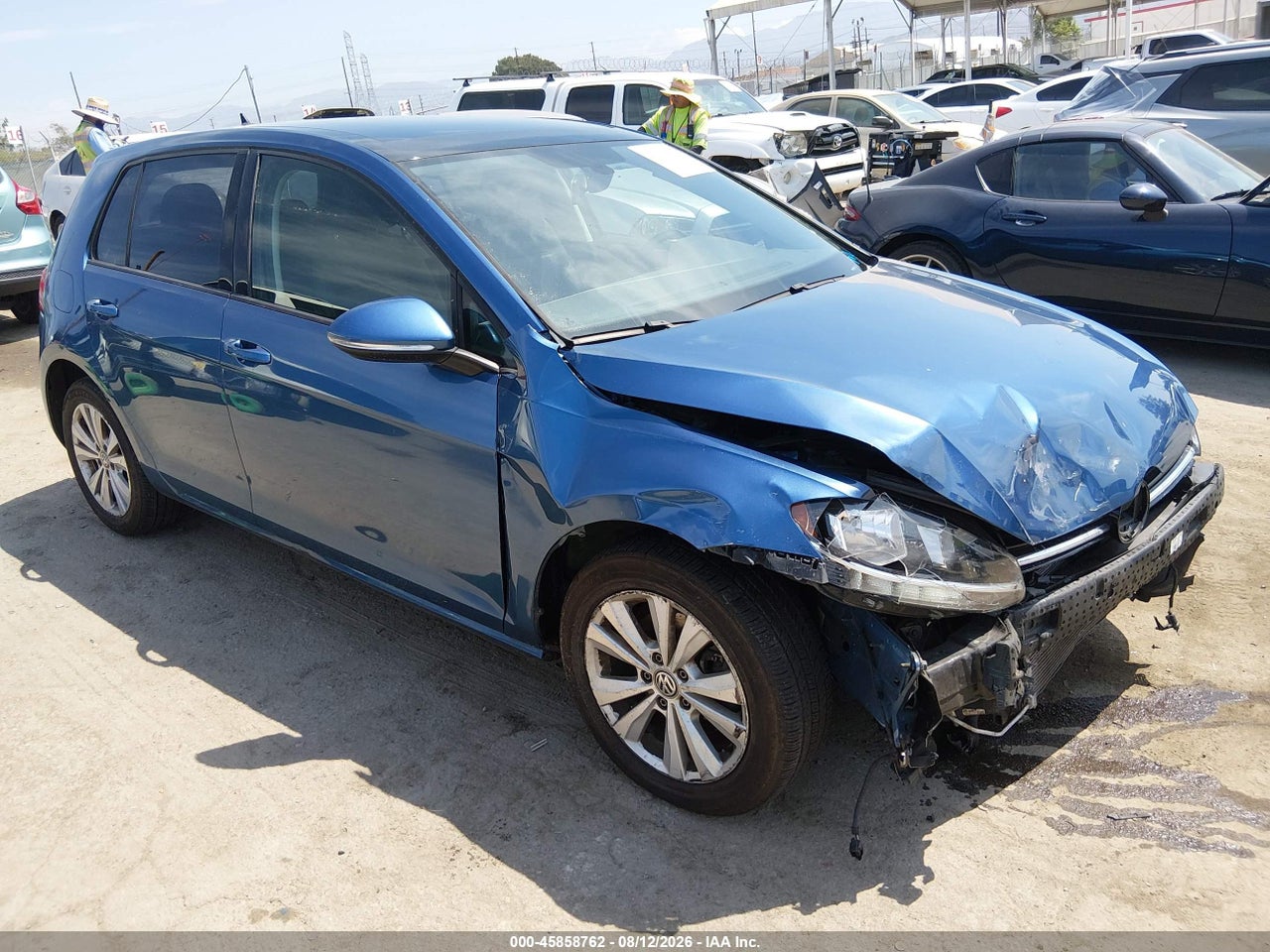 3VWG17AUXJM****** · 2018 VOLKSWAGEN GOLF TSI S/TSI SE