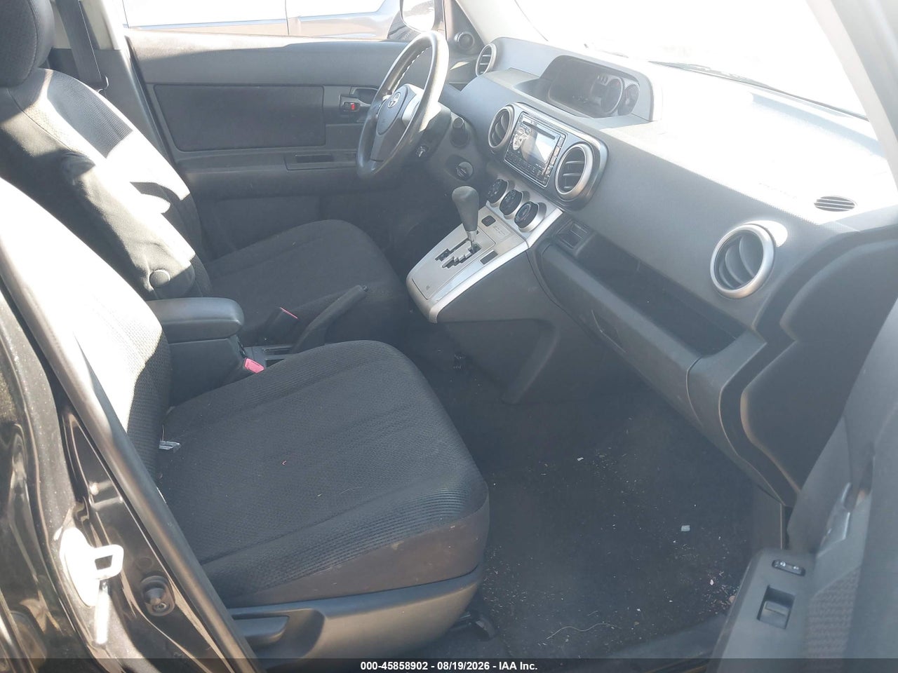 2009 SCION XB · 5/11