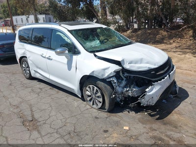 2C4RC1N71LR****** · 2020 CHRYSLER PACIFICA HYBRID LIMITED