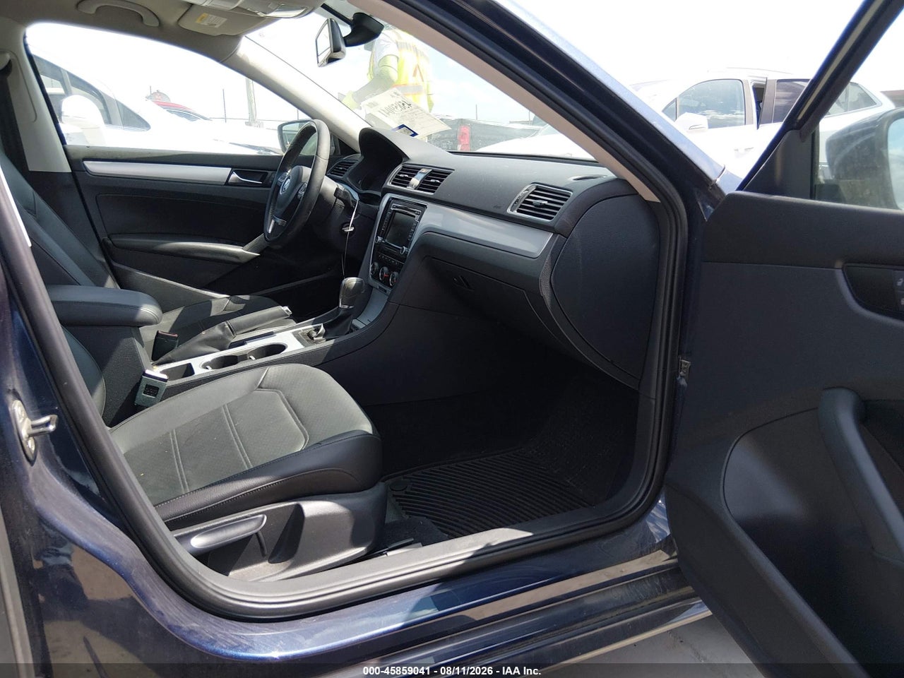 2013 VOLKSWAGEN PASSAT 2.5L SE · 5/11