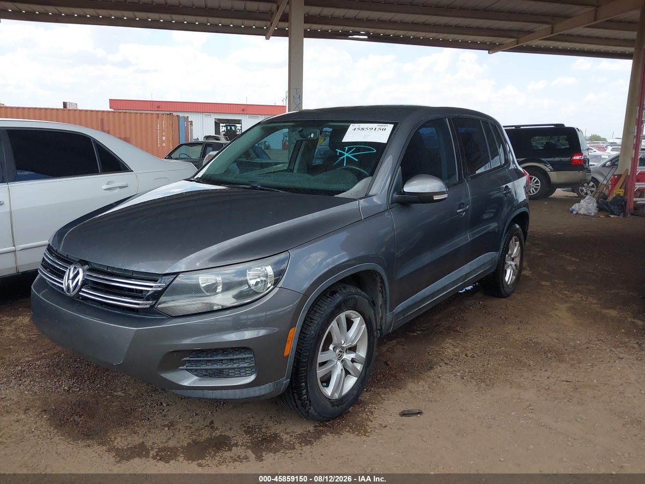 2013 VOLKSWAGEN TIGUAN S · 2/11