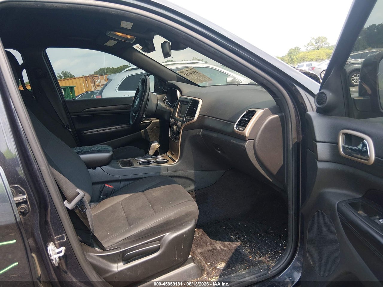 2016 JEEP GRAND CHEROKEE LAREDO · 5/11