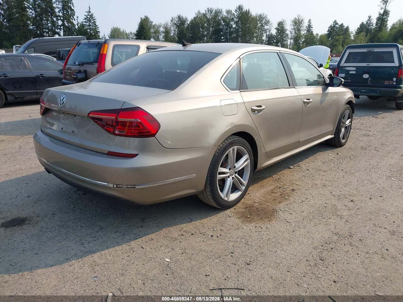 2016 VOLKSWAGEN PASSAT 1.8T SE · 4/11