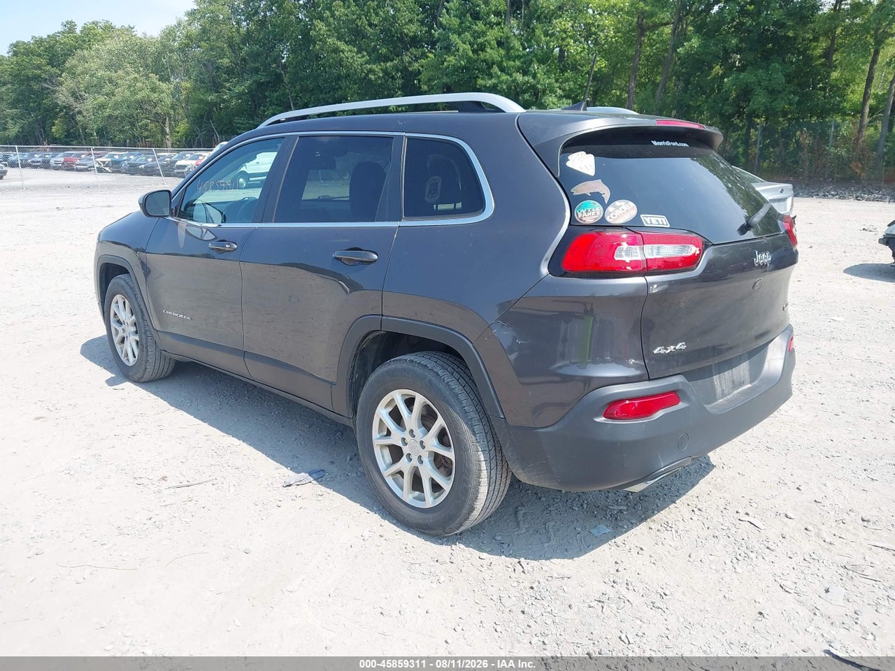 2017 JEEP CHEROKEE LATITUDE · 3/8