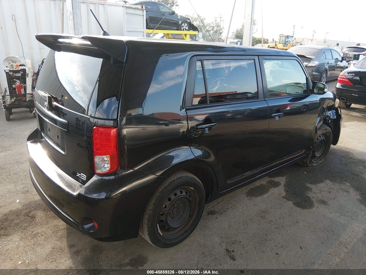 2014 SCION XB   · 4/8